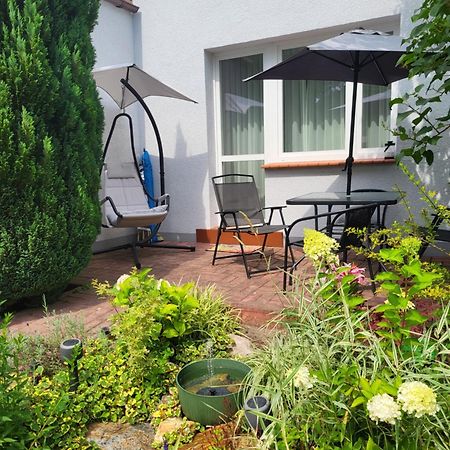 Apartament - 3 Pokojowe Dwupoziomowe Mieszkanie Z Ogrodem Крокова Экстерьер фото